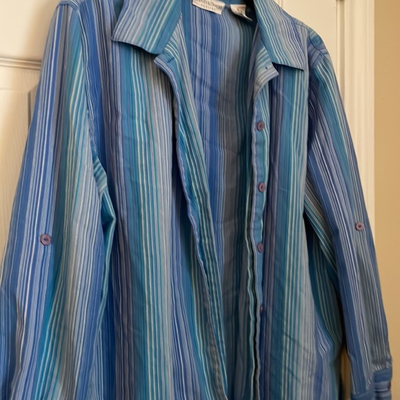 Draper’s and Damon’s Petites shirt size PL. - Picture 7 of 8